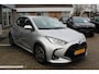 Toyota Yaris 1.5 HYBRID DYNAMIC LED KEYLESS 16"LM-VELGEN CAMERA AD-CRUISE CLIMA APPLE/ANDROID NL-AUTO