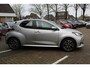 Toyota Yaris 1.5 HYBRID DYNAMIC LED KEYLESS 16"LM-VELGEN CAMERA AD-CRUISE CLIMA APPLE/ANDROID NL-AUTO