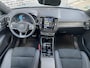 Volvo C40 Recharge Ultimate 69 kWh | Nubuck Microtech bekleding | Harman Kardon audio | All Season banden | Elektrische stoelbediening | 360 Graden camera |