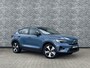 Volvo C40 Recharge Ultimate 69 kWh | Nubuck Microtech bekleding | Harman Kardon audio | All Season banden | Elektrische stoelbediening | 360 Graden camera |