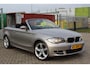 BMW 1-Serie Cabrio 118i Executive ned auto NAP NAVI MULTIMEDIA WINDSCHERM PARKEERSENSOREN