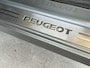 Peugeot 207 CC 1.6 VTi Roland Garros | LEDER | TREKHAAK | CRUISE CONTROL | CLIMATE CONTROL | PDC | LMV 17'' | STOELVERWARMING | BLUETOOTH
