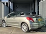Peugeot 207 CC 1.6 VTi Roland Garros | LEDER | TREKHAAK | CRUISE CONTROL | CLIMATE CONTROL | PDC | LMV 17'' | STOELVERWARMING | BLUETOOTH