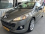 Peugeot 207 CC 1.6 VTi Roland Garros | LEDER | TREKHAAK | CRUISE CONTROL | CLIMATE CONTROL | PDC | LMV 17'' | STOELVERWARMING | BLUETOOTH