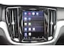 Volvo V60 B3 Automaat Plus Dark, Volvo V60 B3 AUT7 163PK Plus Dark, Adaptieve Cruise Control met Pilot Assist, BLIS Doedehoekdetectie, Panoramadak, 360 graden camera, Harman Kardon, Sportstoelen