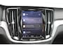 Volvo V60 B3 Automaat Plus Dark, Volvo V60 B3 AUT7 163PK Plus Dark, Adaptieve Cruise Control met Pilot Assist, BLIS Doedehoekdetectie, Panoramadak, 360 graden camera, Harman Kardon, Sportstoelen