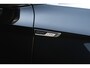 Skoda Superb Combi 1.5 TSI ACT Sportline Business | incl. 12 maanden garantie | Panoramadak | Trekhaak wegklapbaar | Stoelverwarming V+A | Adaptieve cruise control | Virtual cockpit | Skoda Crystal Lighting LED | Elektrische kofferklep | Alcantara interieur delen | Bestuurdersstoel elektrisch + memory | Dodehoek detectie | Zwarte hemel | Draadloze telefoonlader |