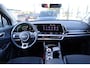 Kia Sportage 1.6 T-GDi HEV DynamicPlusLine | Panoramadak | Achteruitrijcamera | Stoel- en Stuurverwarming | Stoelverw. Achter | Elektrische stoelen | Keyless | Dodehoekassistent | Automaat | Aut. Kofferklep |