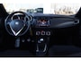 Alfa Romeo Giulietta 1.4 Turbo Sport | Panoramadak | Camera | 18" Velgen