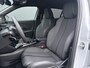 Peugeot e-2008 EV GT 54 kWh | Warmtepomp | Full Map Navigatie | Draadloze telefoonlader | Keyless Entry | Parkeercamera | Cimate Control