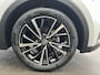 Toyota C-HR 1.8 Hybrid 140 Executive Bi-tone, NEXT GEN. PACK, Nieuw en direct rijden, Navigatie, Elek. Achterklep. Head-Up display, Dodehoekdetectie, JBL, LMV, PDC