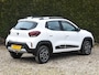 Dacia Spring Comfort Plus (Orange Pack) 27 kWh / airco / cruise control / navigatie / elektrische ramen voor / LM-velgen / LED