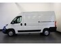 Peugeot Boxer 2.2 BlueHDi 120PK 2x Schuifdeur L2H2 EURO 6 - Airco - Navi - Cruise - Camera - € 15.950,-