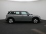 MINI Clubman 1.5 Cooper Essential | AUTOMAAT | Lage Km Stand! | Navigatie | LED Koplampen | Sfeerverlichting | Achteruitrijcamera | Voorstoelen Verwarmd | Keyless Entry | Cruise Control | Parkeersensor Achter | Apple Carplay / Android Auto | Lichtmetalen Velgen |  Lage km stand