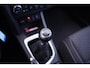Toyota Auris 1.8 First Edition navigatie camera private glas lmv 16" stoelverwarming climate controle DAB keyless entry en start voorstoelen verwarmd PDC v+a