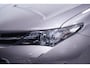 Toyota Auris 1.8 First Edition navigatie camera private glas lmv 16" stoelverwarming climate controle DAB keyless entry en start voorstoelen verwarmd PDC v+a