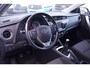 Toyota Auris 1.8 First Edition navigatie camera private glas lmv 16" stoelverwarming climate controle DAB keyless entry en start voorstoelen verwarmd PDC v+a