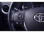 Toyota Auris 1.8 First Edition navigatie camera private glas lmv 16" stoelverwarming climate controle DAB keyless entry en start voorstoelen verwarmd PDC v+a