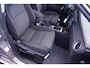 Toyota Auris 1.8 First Edition navigatie camera private glas lmv 16" stoelverwarming climate controle DAB keyless entry en start voorstoelen verwarmd PDC v+a