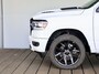 Dodge Ram 1500 5.7 V8 4x4 Crew Cab Sport Night edition | Elektrisch Sidebars | Pano-Dak | Groot Navi | eTorque |