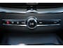 Volvo XC60 T8 Recharge AWD Plus Black Edition - LONG RANGE - Panorama/schuifdak - IntelliSafe Assist & Surround - 360º Camera - Verwarmde voorstoelen & stuur - Parkeersensoren voor & achter - Elektr. bedienb. voorstoelen met geheugen - Draadloze tel. lader - Extra getint glas - 21' LMV