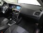Volvo V40 2.0 T3 Momen - Navigatie - Dealer Onderhouden