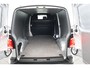 Volkswagen Transporter 2.0 TDI L2H1 28 Comfortline 150 pk | Navigatie | Trekhaak (afneembaar) | Parkeersensoren | Stoelverwarming | Vering verzwaard |