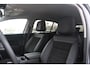 Citroën C5 Aircross 1.2 136PK AUTOMAAT Hybrid ë-SERIES | ELEKTRISCH BEDIENBARE BESTUURDERSSTOEL | APPLE CARPLAY/ANDROID AUTO | NAVIGATIE | FULL LED KOPLAMPEN | CLIMATE CONTROL | DAB+ RADIO | 19" LICHTMETALEN VELGEN | KEYLESS ENTRY/START | DODEHOEK DETECTIE | ADAPTIVE CRUISE CONTROL | STOEL VERWARMING | ACHTERUITRIJ CAMERA | PARKEERSENSOREN VOOR EN ACHTER |