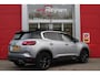 Citroën C5 Aircross 1.2 136PK AUTOMAAT Hybrid ë-SERIES | ELEKTRISCH BEDIENBARE BESTUURDERSSTOEL | APPLE CARPLAY/ANDROID AUTO | NAVIGATIE | FULL LED KOPLAMPEN | CLIMATE CONTROL | DAB+ RADIO | 19" LICHTMETALEN VELGEN | KEYLESS ENTRY/START | DODEHOEK DETECTIE | ADAPTIVE CRUISE CONTROL | STOEL VERWARMING | ACHTERUITRIJ CAMERA | PARKEERSENSOREN VOOR EN ACHTER |