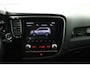 Mitsubishi Outlander 2.4 PHEV Pure | Trekhaak | 1500kg trekgewicht | Camera | Keyless entry |