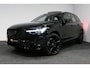 Volvo XC60 2.0 T6 Plug-in hybrid AWD R-Design / Facelift / Black Edition / Panoramadak / Elektr. verstelbare voorstoel (memory) / 21'' LMV / Apple Carplay / Achteruitrijcamera / Elektr. bedienbare achterklep / Keyless / LED Koplampen / Lederen contourstoelen