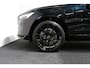 Volvo XC60 2.0 T6 Plug-in hybrid AWD R-Design / Facelift / Black Edition / Panoramadak / Elektr. verstelbare voorstoel (memory) / 21'' LMV / Apple Carplay / Achteruitrijcamera / Elektr. bedienbare achterklep / Keyless / LED Koplampen / Lederen contourstoelen