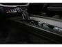 Volvo XC60 2.0 T6 Plug-in hybrid AWD R-Design / Facelift / Black Edition / Panoramadak / Elektr. verstelbare voorstoel (memory) / 21'' LMV / Apple Carplay / Achteruitrijcamera / Elektr. bedienbare achterklep / Keyless / LED Koplampen / Lederen contourstoelen