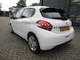 Peugeot 208 1.2 PureTech Signature / Navi / PDC / Carplay