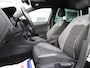 Volkswagen Golf 1.5 TSI Highline Business R / AUTOMAAT / Adaptive Cruise Control / NAV / Apple Carplay / PDC V+A