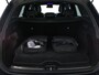 Mercedes-Benz GLC 300 e 4MATIC Plug-In Hybride | Trekhaak | Panorama Schuif-Kanteldak | 360° camera | Distronic | Memoryseats | Inclusief 24 maanden MB Certified garantie voor Europa.