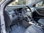 Hyundai i30 1.6 GDi Comfort Panoramadak/Keyless entry//Achteruitrijcamera/Audionavigatie/Climate Controle/Led dagrij verl.//Multi functioneel stuur/Half lederen bekleding/Parkeersensoren