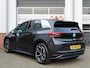 Volkswagen ID.3 First Plus 204PK 58 kWh /NAVI/MATRIX LED/Keyless/19'LM/PDC/Achteruitrijcamera/ACC/Standkachel/Stoelverw./NAP! 1e eig!