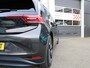 Volkswagen ID.3 First Plus 204PK 58 kWh /NAVI/MATRIX LED/Keyless/19'LM/PDC/Achteruitrijcamera/ACC/Standkachel/Stoelverw./NAP! 1e eig!