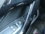 Peugeot 208 1.2 Benzine 5-Deurs * Climate & Cruise Control * Trekhaak * Zwart * Goed Onderhouden * Distributieriem in 2024 vervangen * Vingerhoets; Vierde Generatie Eersteklas Service ! Al meer dan 100 jaar......