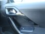 Peugeot 208 1.2 Benzine 5-Deurs * Climate & Cruise Control * Trekhaak * Zwart * Goed Onderhouden * Distributieriem in 2024 vervangen * Vingerhoets; Vierde Generatie Eersteklas Service ! Al meer dan 100 jaar......