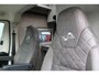 Megamobile Lounge Mobil Mega Lounge 640 180pk - Elektrisch bed - Vloerverwarming - Omvormer - Prijs incl. BTW/BPM