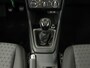 Volkswagen T-Cross 1.0 TSI Life | Parkeersensoren Achter | Navigatie | App Connect | Lichtmetalen Velgen