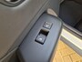 Hyundai Kona 1.6 GDI HEV Premium Sky Automaat / Glazen schuif- en kanteldak / Trekgewicht 1300 kg / Achterbank verwarming / Adaptief cruise control / Elektrische achterklep / Apple Carplay Android Auto /