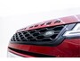 Land Rover Range Rover Evoque P300e R-Dynamic SE AWD | Cold Climate | 20 Inch | El. Trekhaak | Black Ext Pack | Meridian Audio | Drive Pack