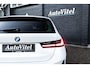 BMW 3-Serie Touring 330e | Panodak | Live Cockpit Pro | Sportstoelen | Adaptive Cruise | 19" Breedset