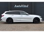 BMW 3-Serie Touring 330e | Panodak | Live Cockpit Pro | Sportstoelen | Adaptive Cruise | 19" Breedset