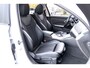 BMW 3-Serie Touring 330e | Panodak | Live Cockpit Pro | Sportstoelen | Adaptive Cruise | 19" Breedset