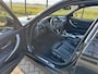 BMW 3-Serie Touring 320d High Executive, M-Pakket, Navigatie, Bluetooth, Harman Kardon, Stoelverwarming, Xenon, Boekjes aanwezig