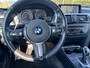 BMW 3-Serie Touring 320d High Executive, M-Pakket, Navigatie, Bluetooth, Harman Kardon, Stoelverwarming, Xenon, Boekjes aanwezig